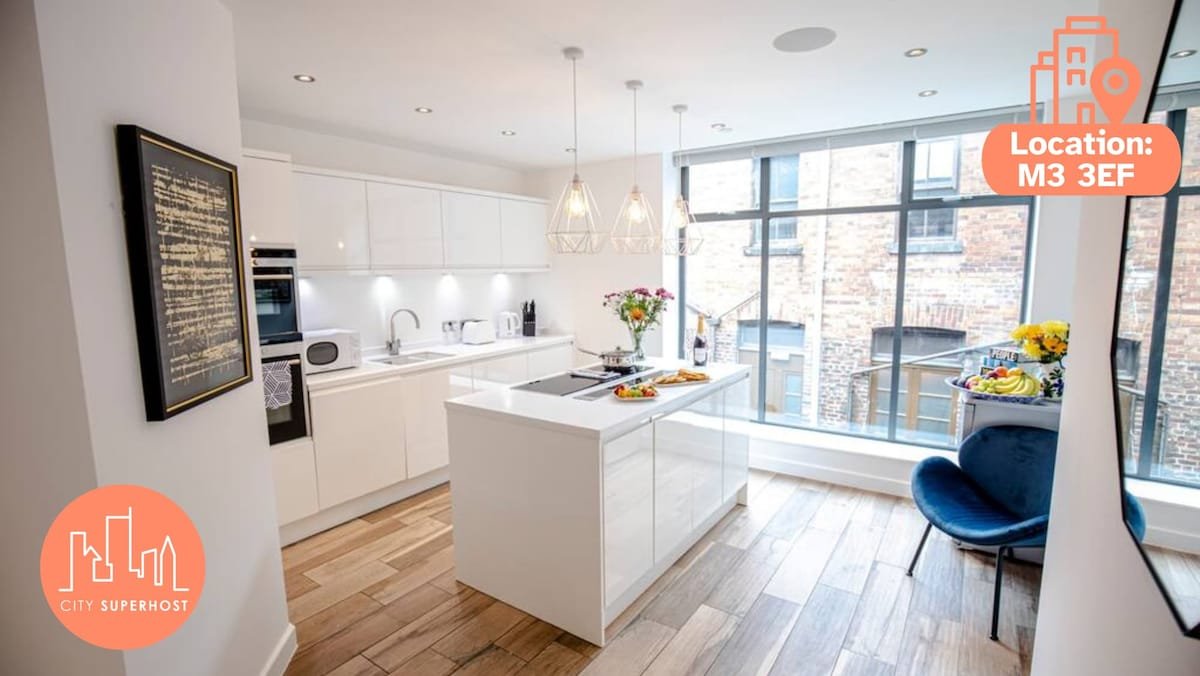 Deansgate Townhouse by City SuperHost gallery image 2