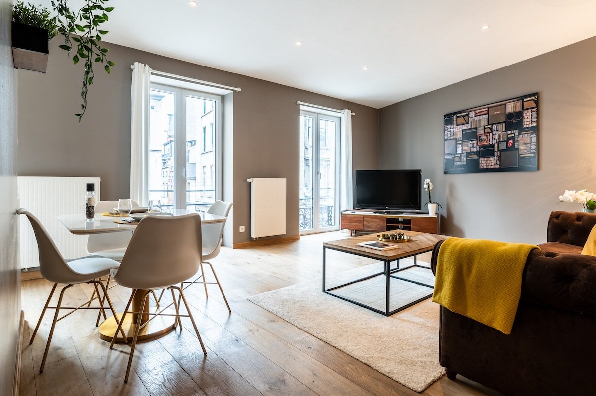 Sablon I. Elegant 2BDR apartment gallery image 2