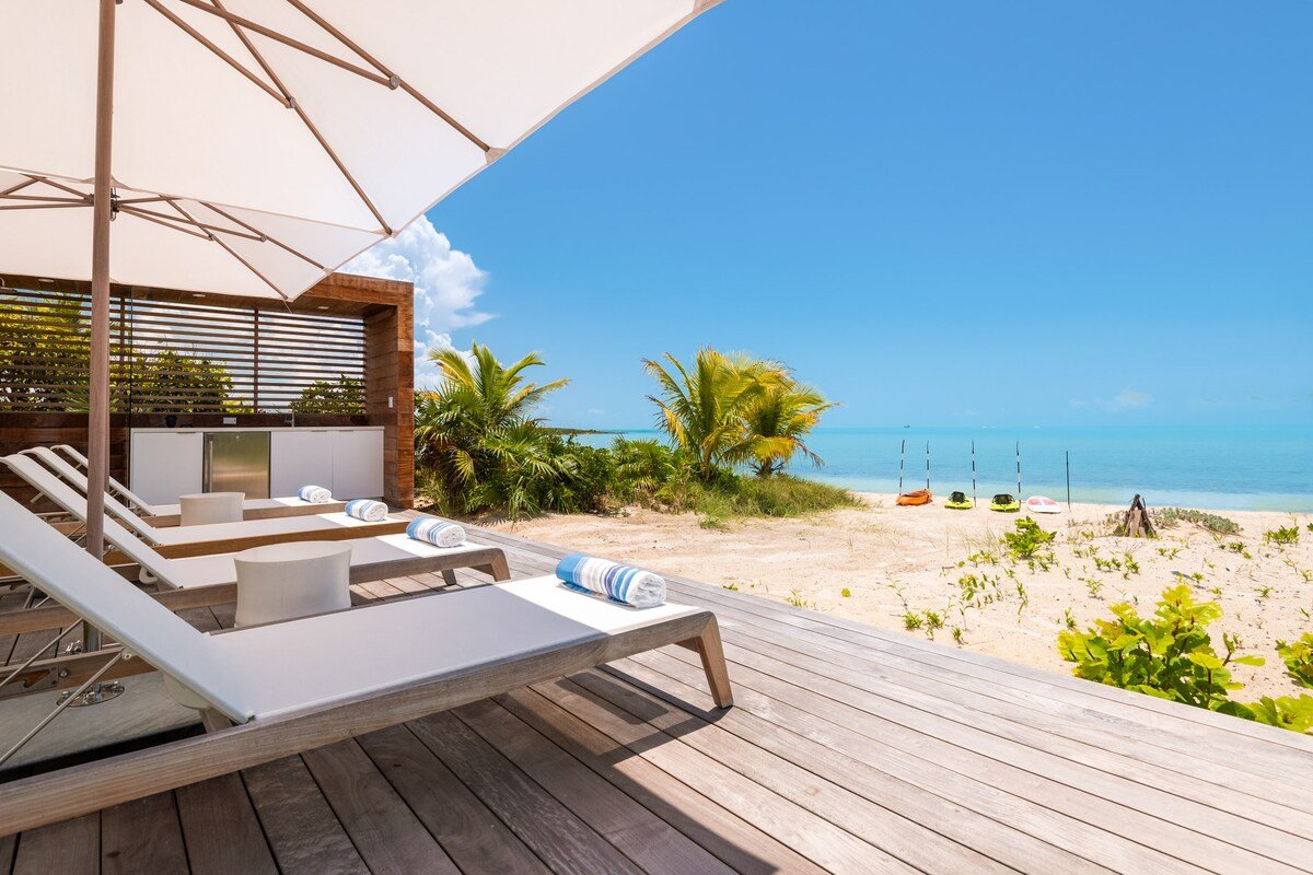 Beach Enclave Long Bay Villa 8 – 7 BR Beachfront gallery image 4