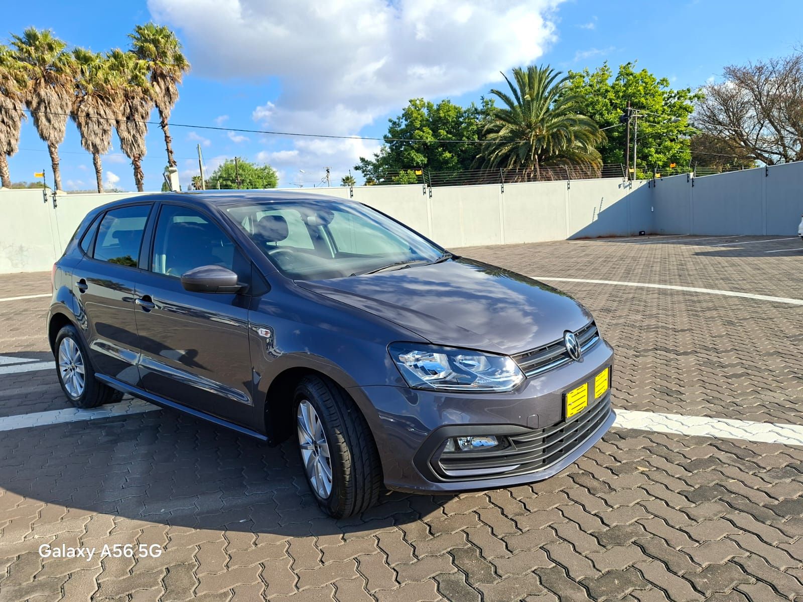 VOLKSWAGEN POLO VIVO 1.4 LIFE for Sale in South Africa