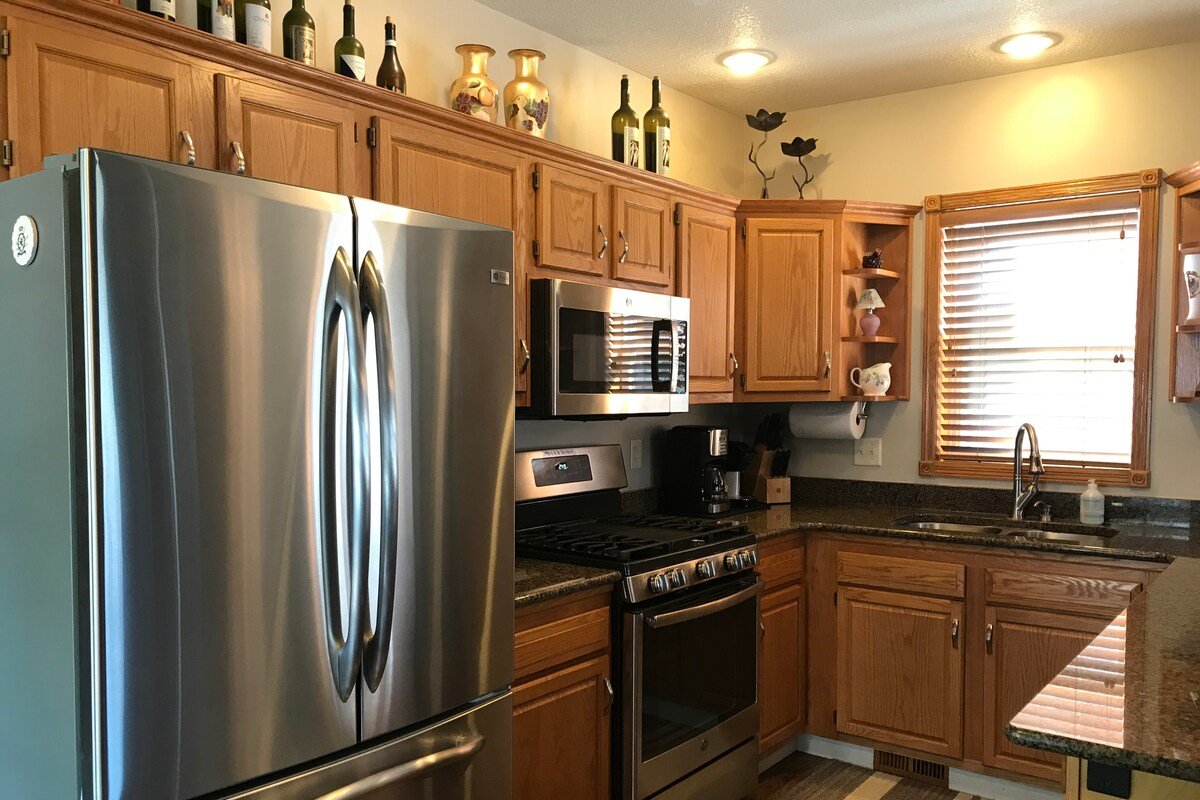 South Hill home close to historic Stillwater gallery image 3