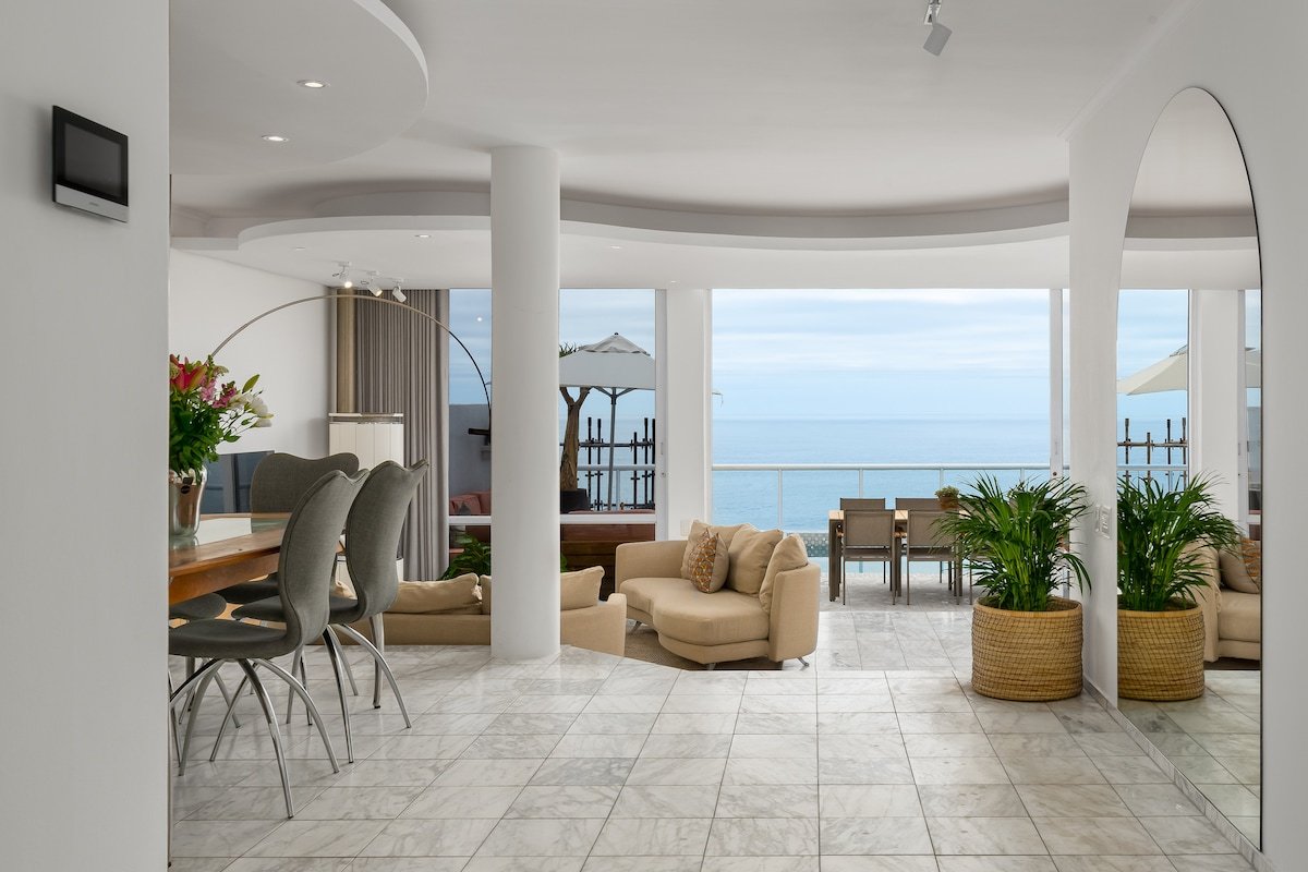 Private Clifton Escape | Pool, Jacuzzi & Butler gallery image 5