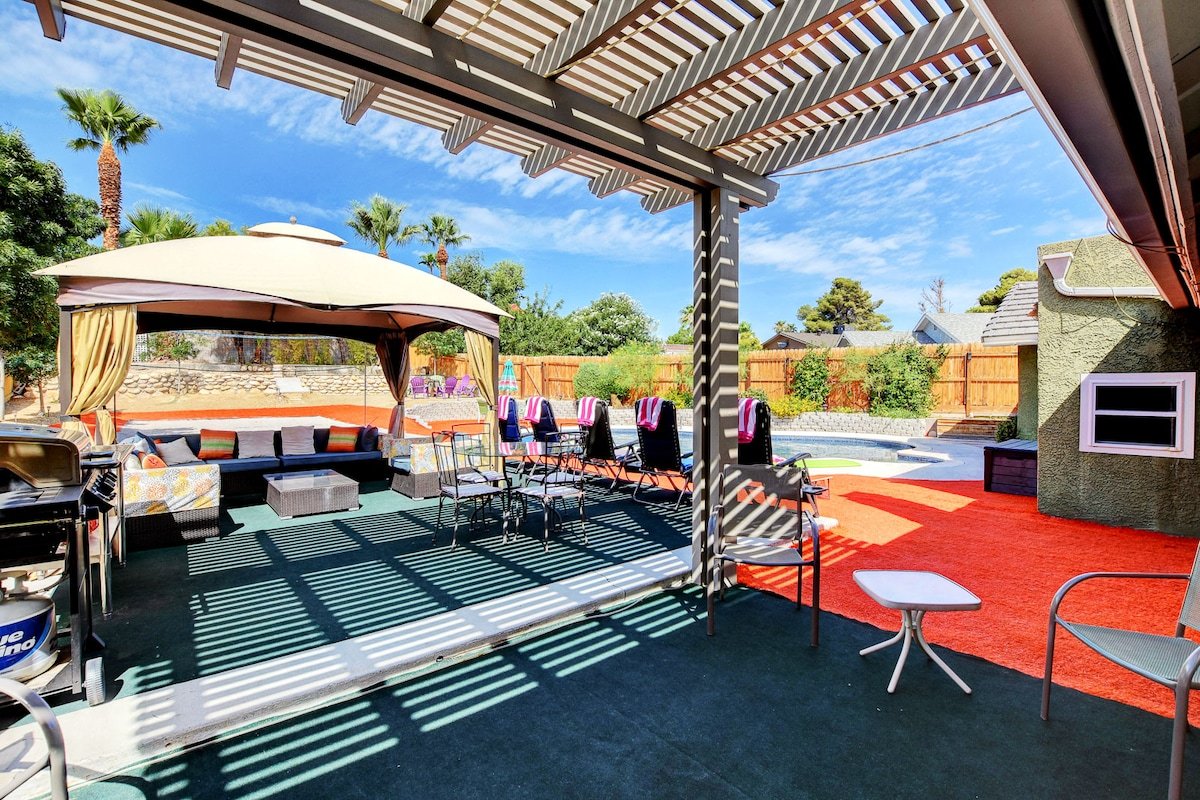 LEGAL: Sand Volleyball and Orange Turf! gallery image 2