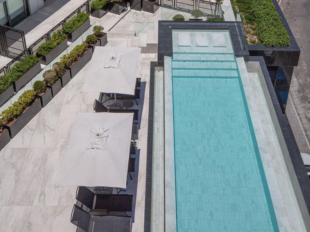 Aurum Apartment 501 gallery image 5