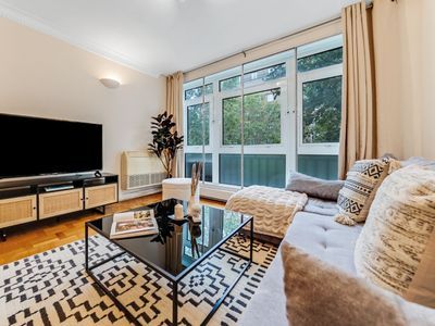 2 Bed 2 Bath Victorian Marylebone Apt