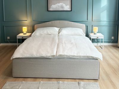 Großzügiges Apartment mit Balkon und Garten