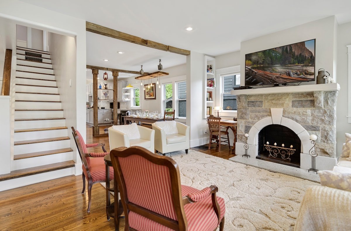 East Nashville – Historic Charm w/Modern Comfort gallery image 2