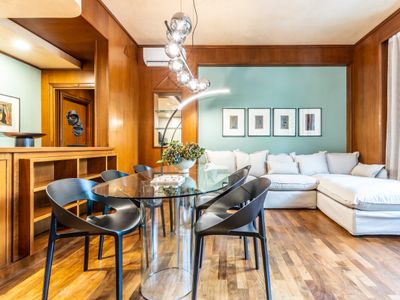 Stylish Jacuzzi&Sauna Vatican apt (by Flatinrome)