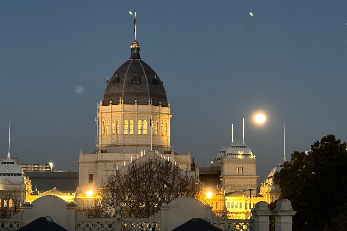 Royal View Apartment (CBD Edge) gallery image 2