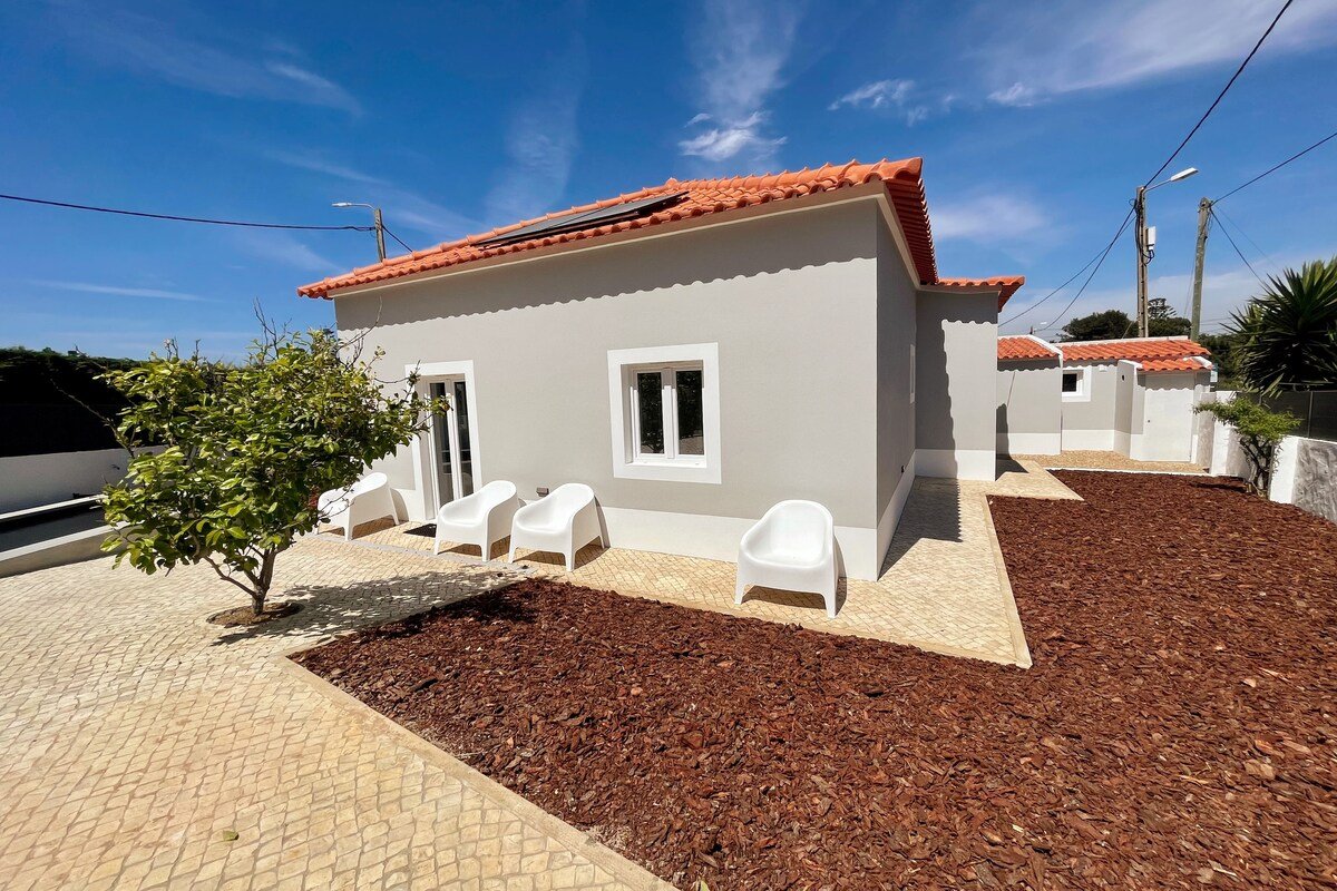 Praia Grande Home, 800m Beach, Pool, Work-Friendly gallery image 4