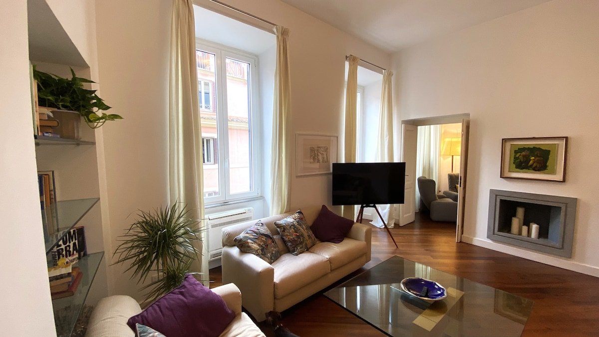 Spanish steps Luxury home gallery image 2