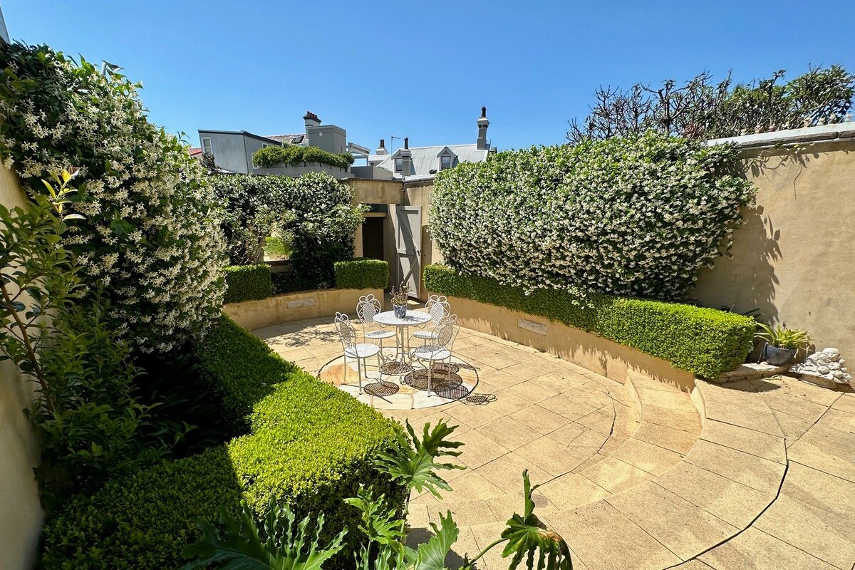 Kirribilli / Sydney Grand Terrace House gallery image 4