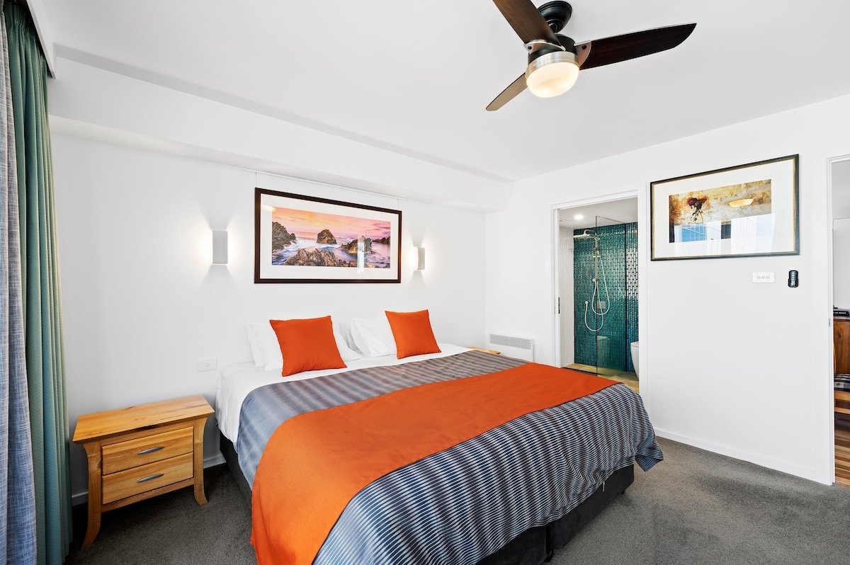 Rich Uncle’s Pad. Salamanca, Battery Point gallery image 5