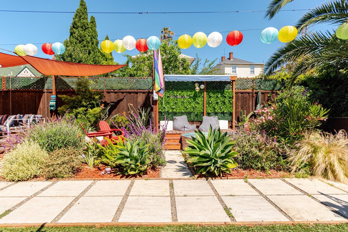 Cactus House & Suite: 4 bedroom 3 bathroom gallery image 5