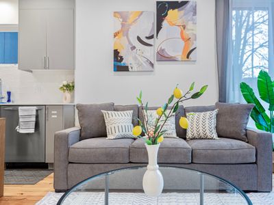 CapHill 3B3B, Space Needle, Free Parking & A/C