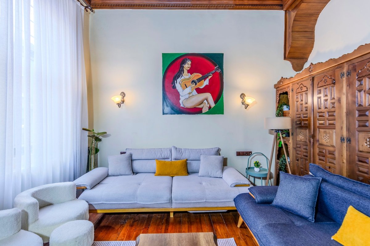 Central, Ottoman House,5BR,5Bath,5AC Triplex@Large gallery image 5