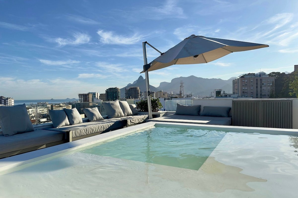 Luxury Penthouse with Pool in Ipanema gallery image 2