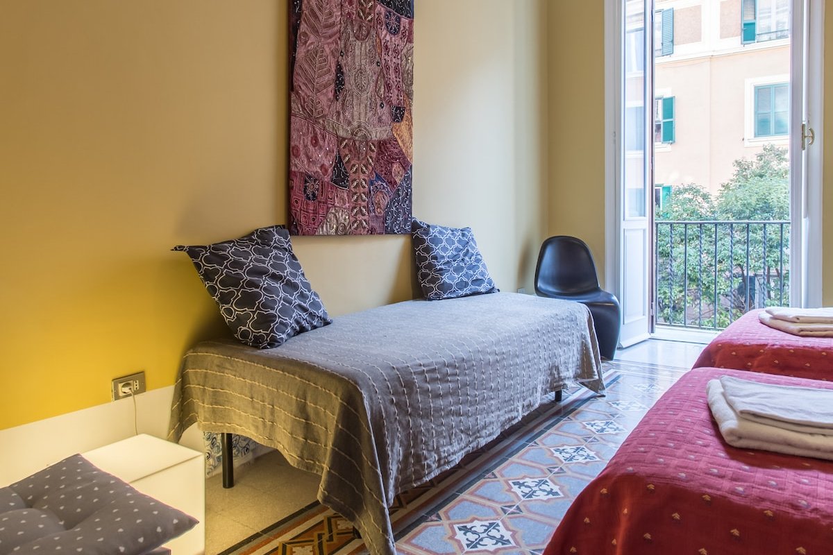 A Fancy Roman Experience luxury 3bdr 3baths gallery image 3