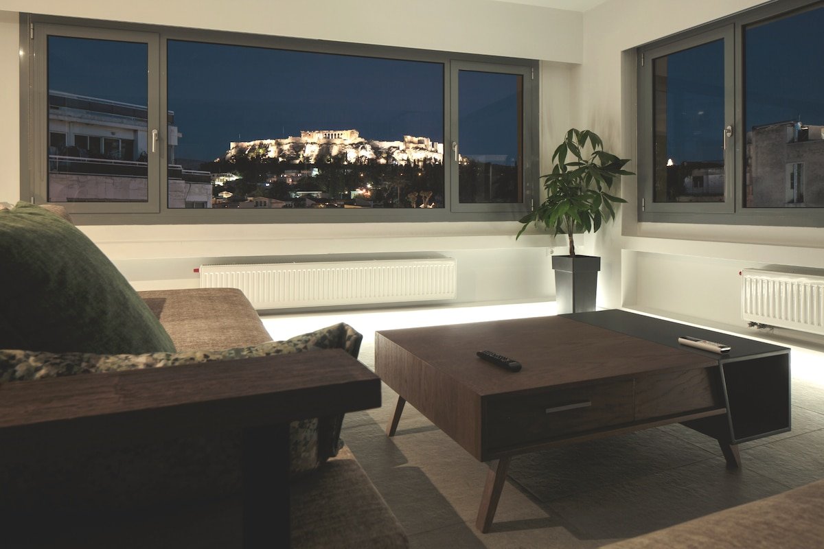 ★ Acropolis Outlook -Huge balcony & stunning view★ gallery image 3