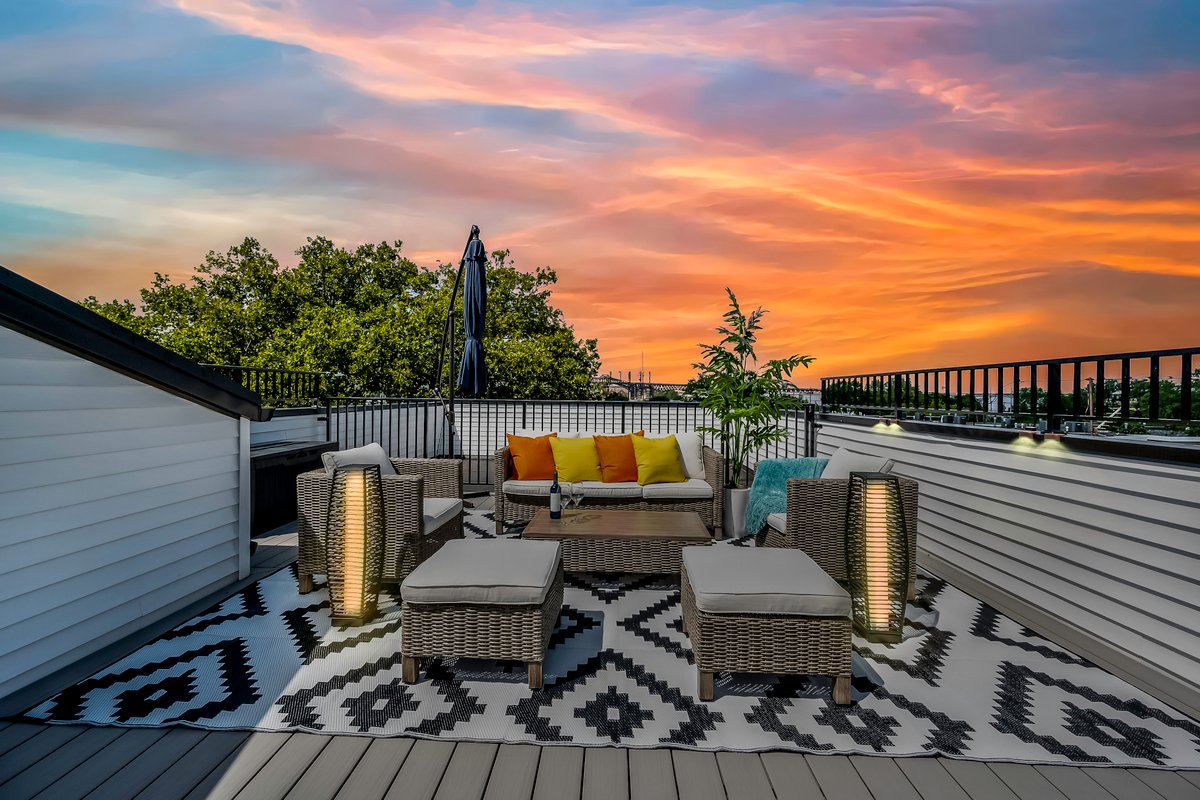 Penthouse+3BR Private Rooftop Min to PATH to NYC!