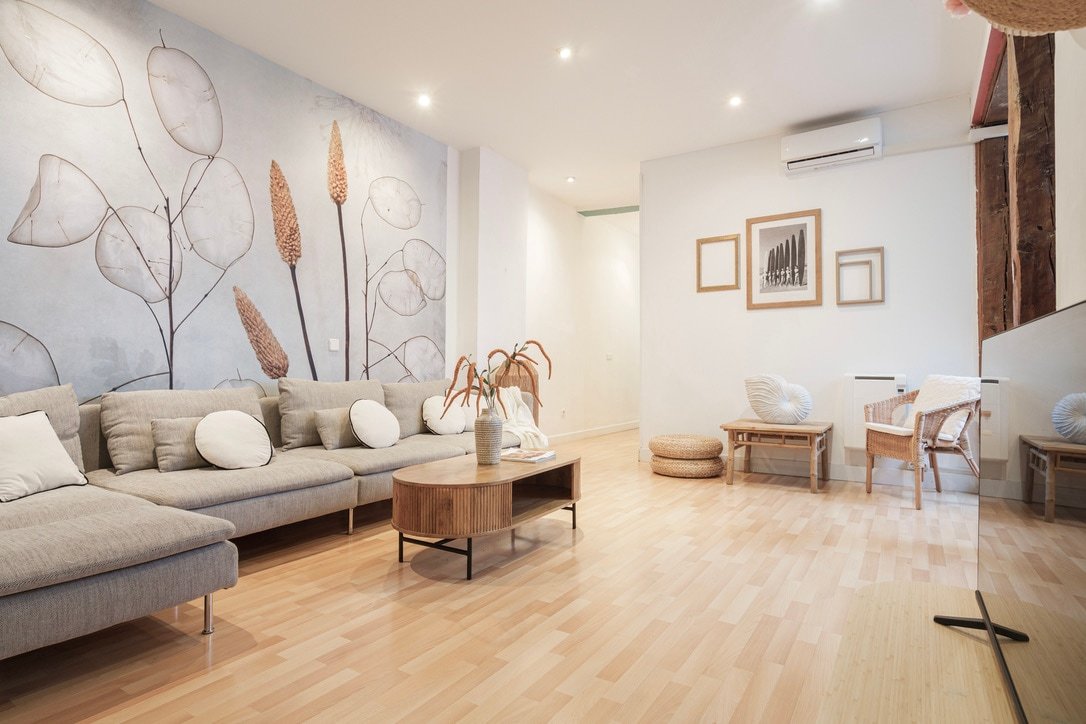 Gran Via 5 dormitorios 4 baños A/A central gallery image 2