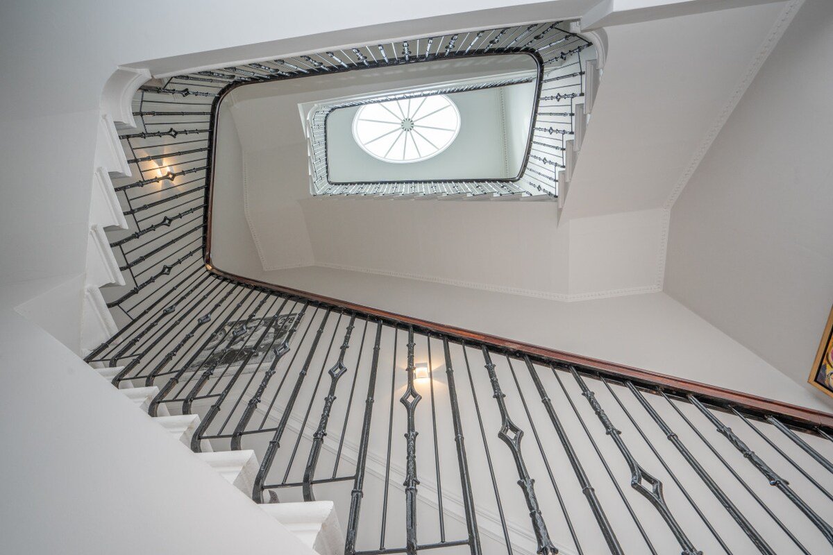 Georgian Splendor in Central Edinburgh gallery image 4