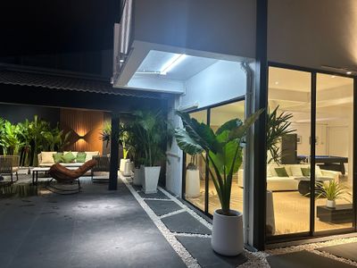 曼谷市中心私密四卧别墅 步行至牛仔街五分钟