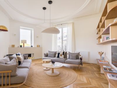 Architect’s flat near Republique