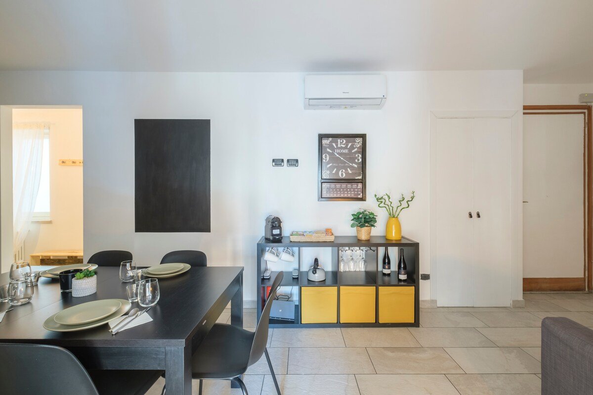 [Style and Comfort in the Heart of the City] gallery image 4