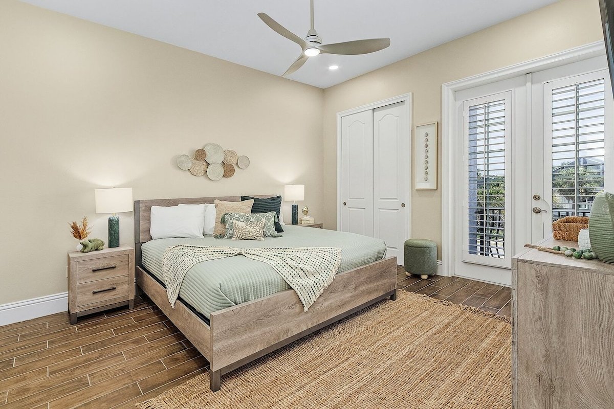 3134 Gulf-Front 5BR: Pool, Spa, Stunning Views gallery image 3