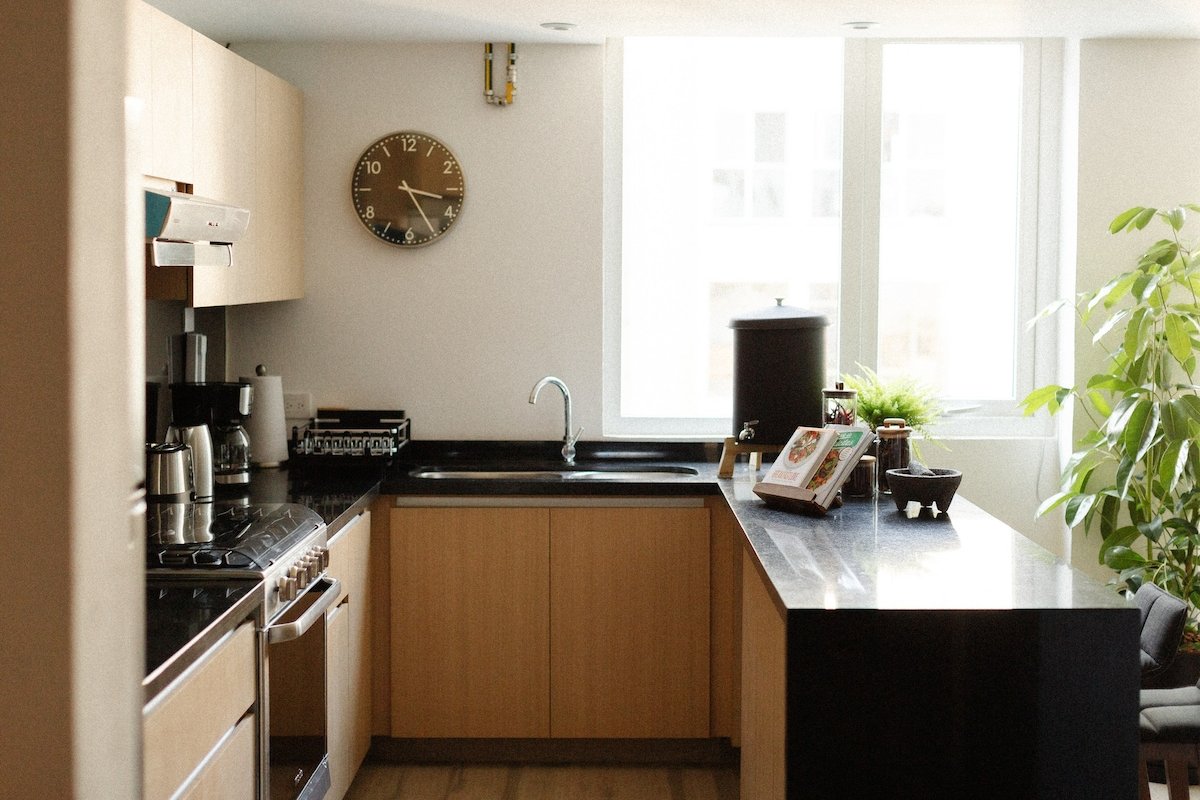 Exceptional Quality | Next to Ritz Carlton gallery image 5