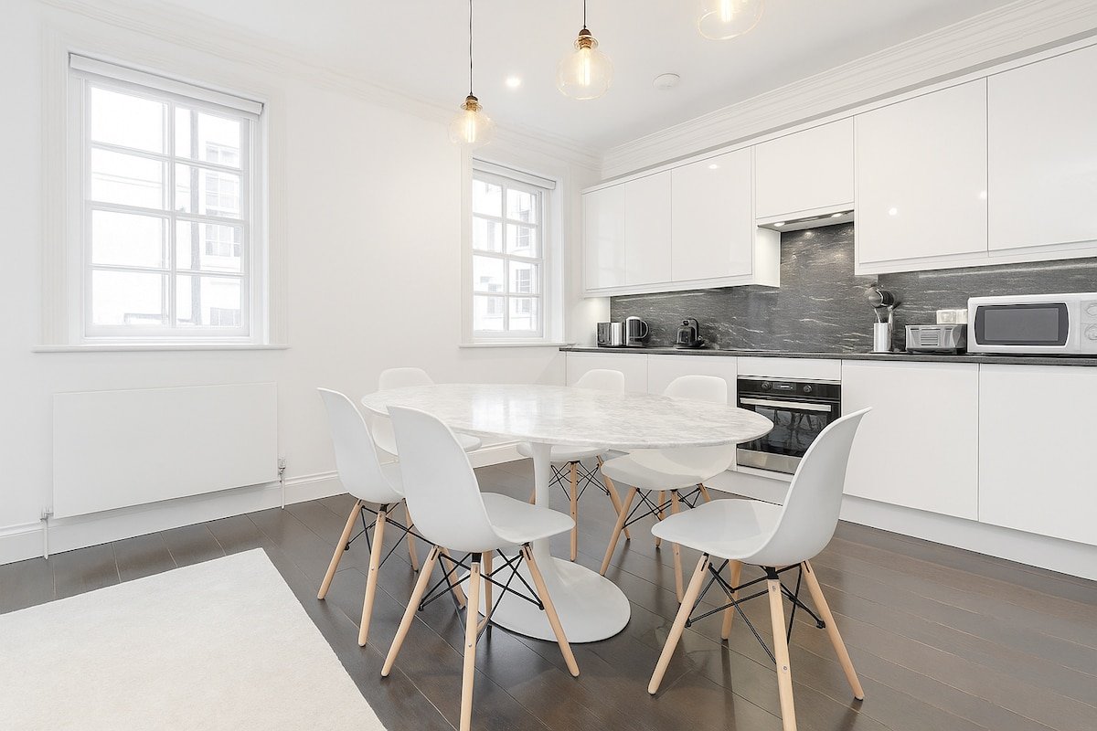 Mayfair gem gallery image 4