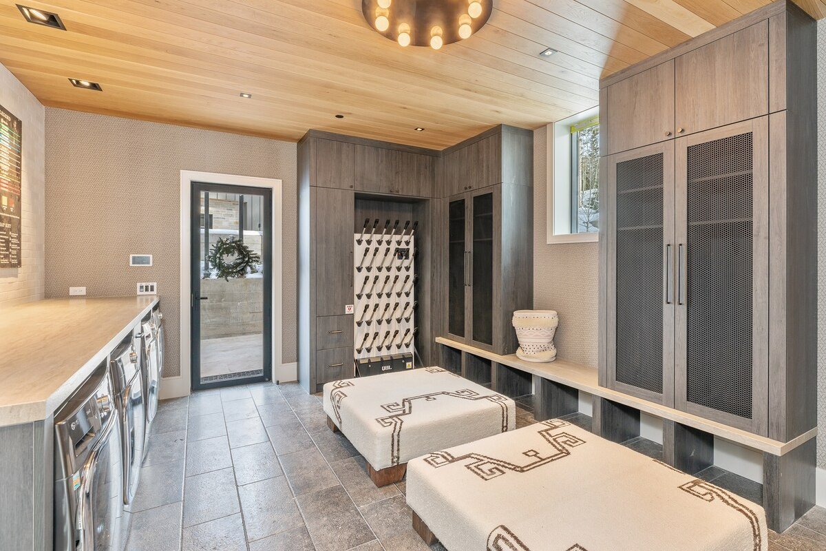 Modern Home, Hot Tub, Guest House | By InvitedHome gallery image 4