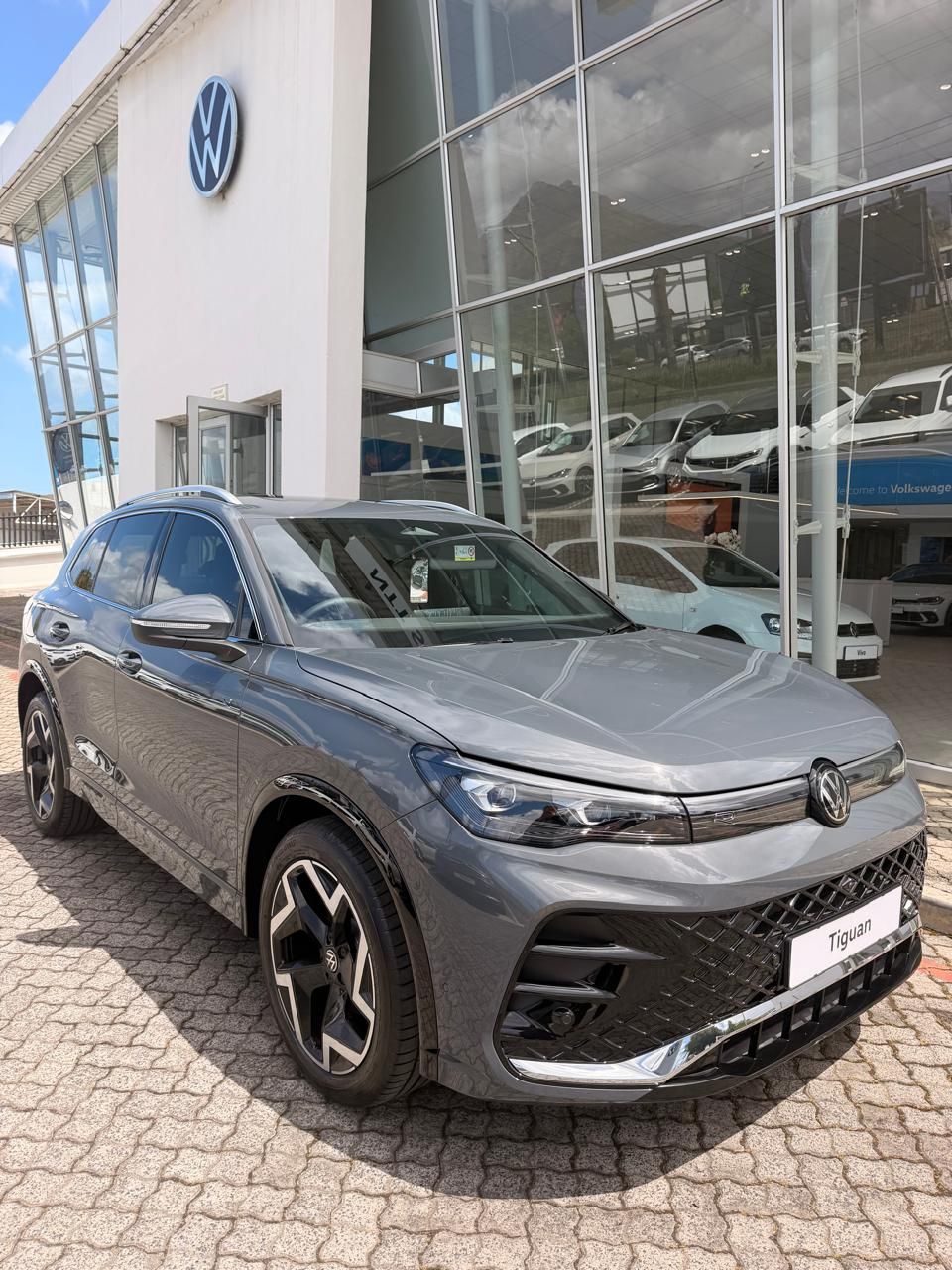 VOLKSWAGEN TIGUAN 1.4 TSI R-LINE DSG for Sale in South Africa