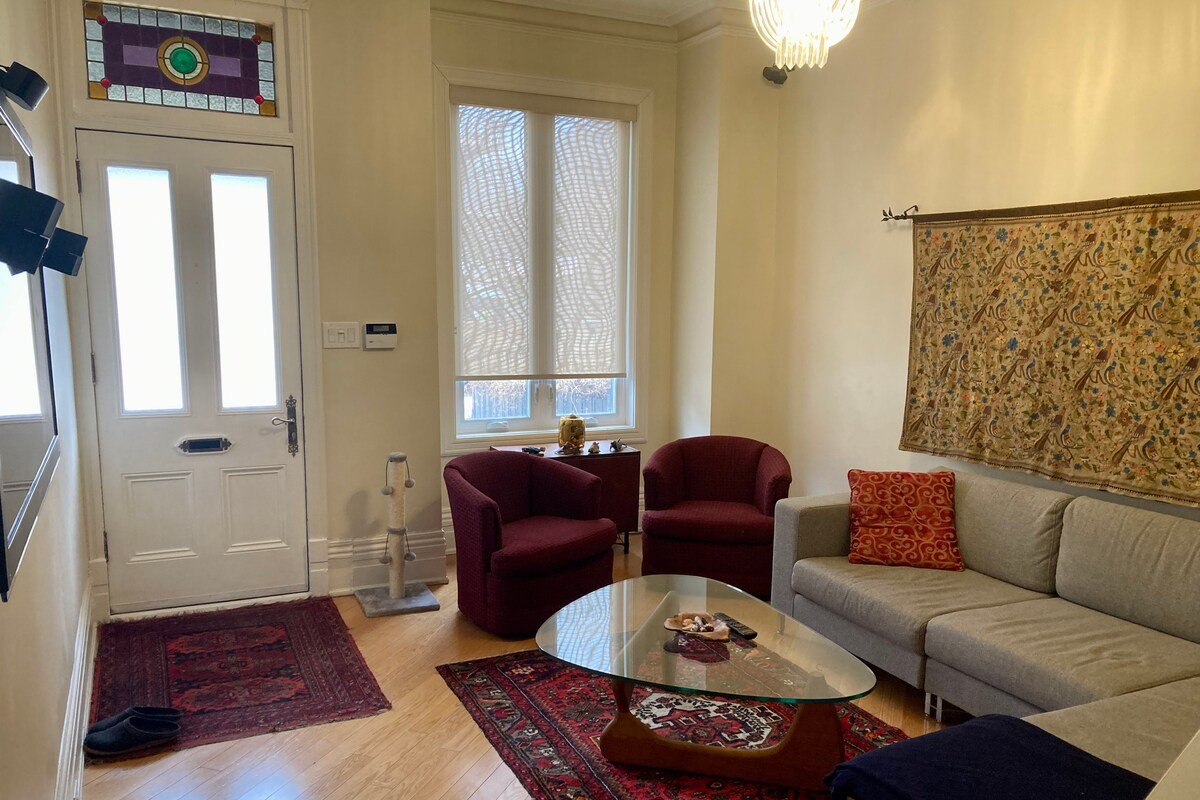 Victorian Home Downtown Toronto, Cabbagetown gallery image 4