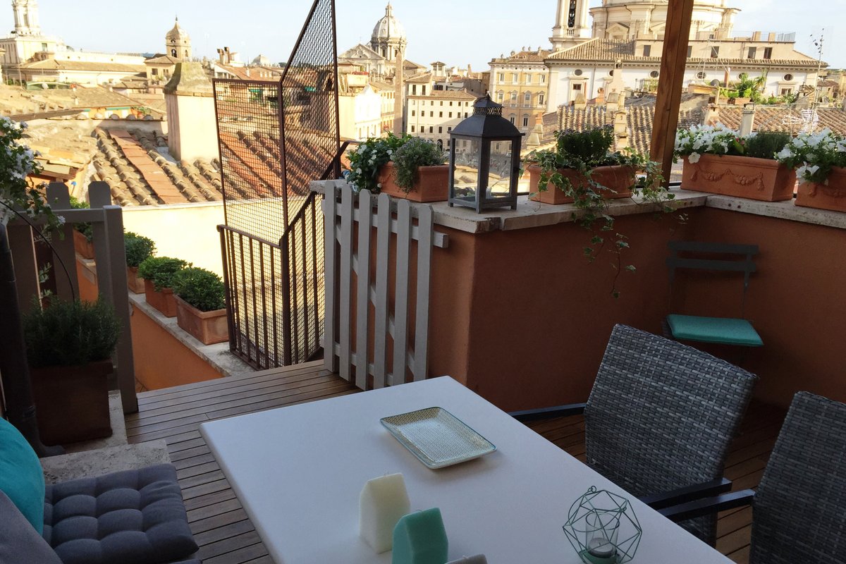 penthouse 3 camere con terrazza privata standard r