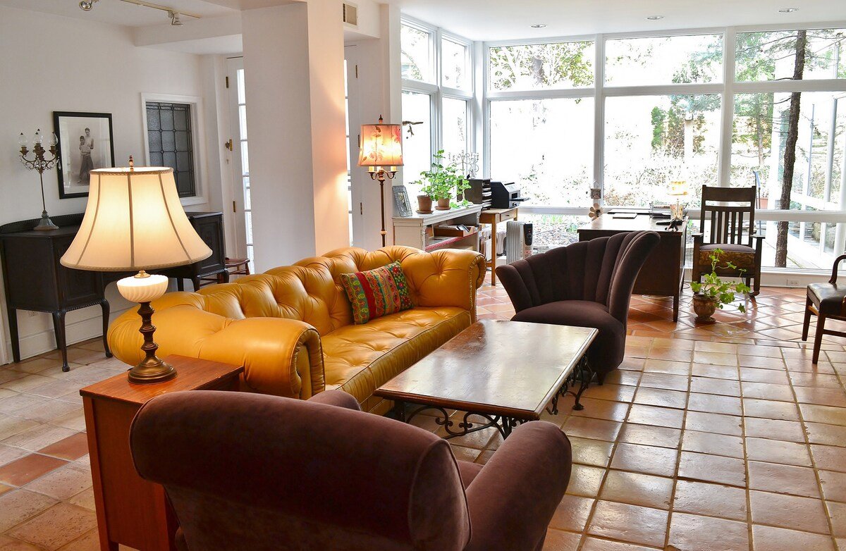 Upscale Kal/DuPont+2 KINGS+Courtyard+Driveway Opt! gallery image 4