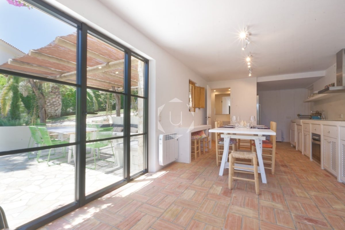 APT EL SOPLUIG – Big garden, cosy, pool, sea view gallery image 3