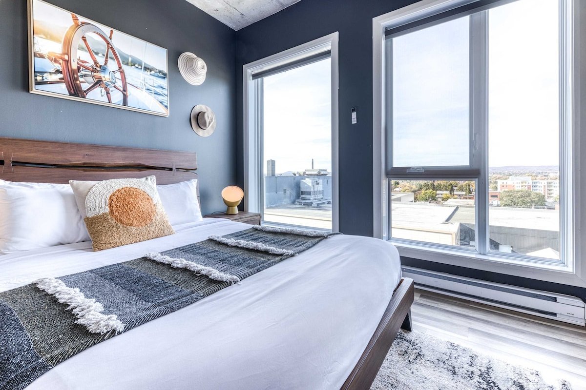 Incredible Sunset View Pool Parking Near OldQuebec gallery image 5