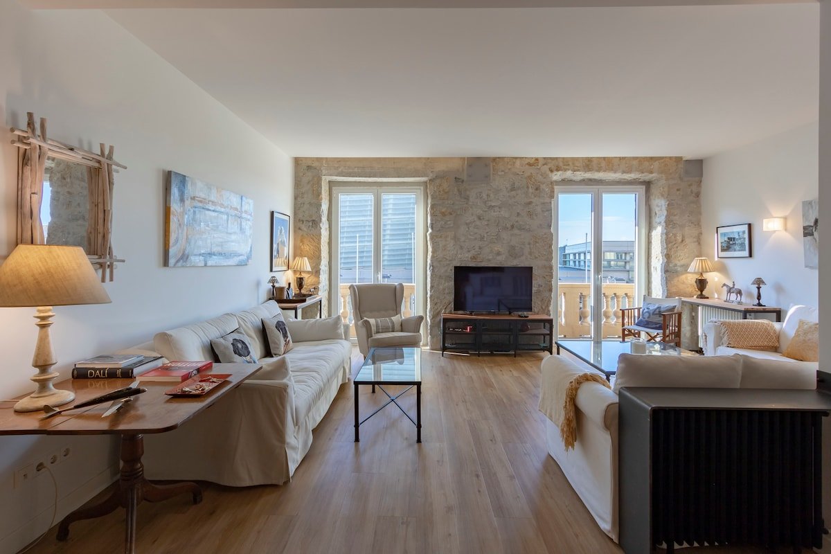 LUX ZURRIOLA : Beach Front Apartment – Kursaal gallery image 2