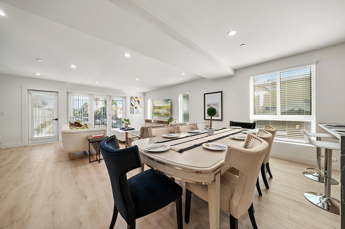 Luxury 5BR House in Hollywood/Sleeps16+Parking gallery image 5