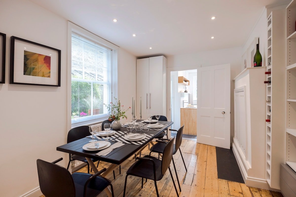 Modern Victorian House NEW LISTING 15min to centre gallery image 5