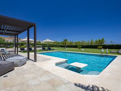 Iniada Villa II-A few meters away from sandy beach