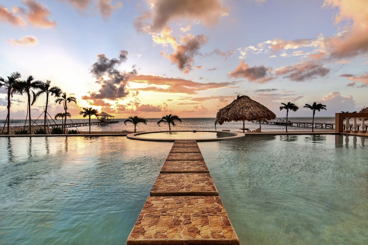 Pool & Beach Walkout Suite – Casa Del Sol Naciente gallery image 3