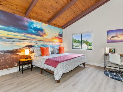 3,000+ sqft | Walk to beaches, tidepools | Pets OK