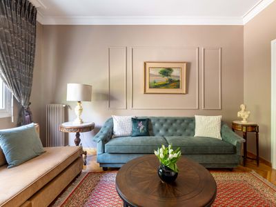 Exclusive Acropolis 4BDR Large Residence