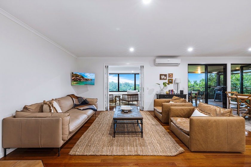 Luxury Farm Escape in Maleny – Heated Pool & Spa gallery image 3