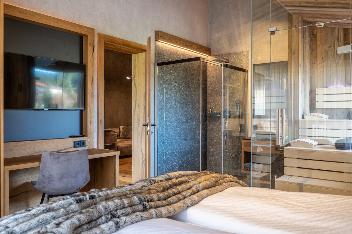 Purest Harmony gallery image 3