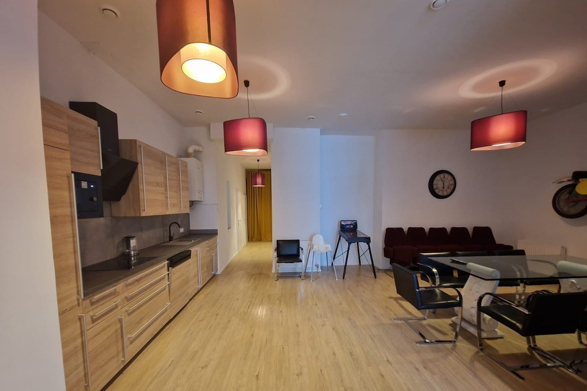 Großzügige Wohnung für 10 Personen gallery image 5