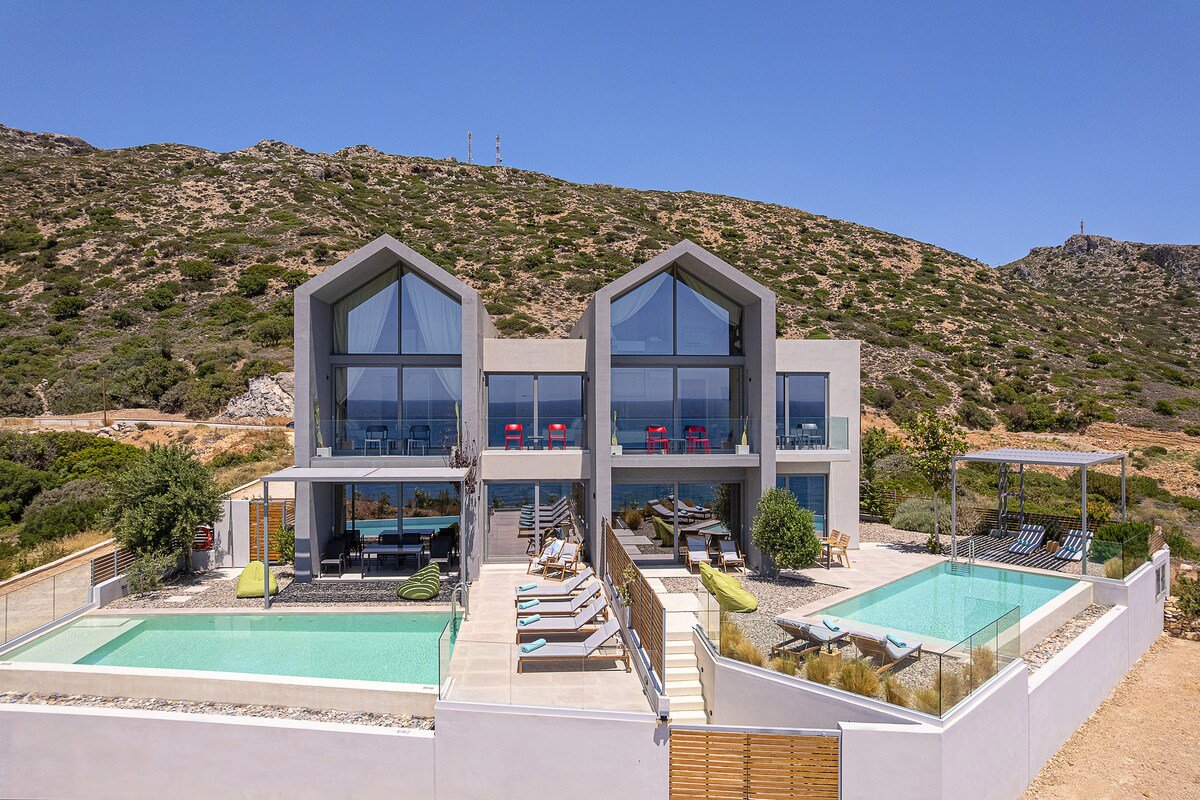 Krystallon Estate – Sea views, close to the beach! gallery image 5